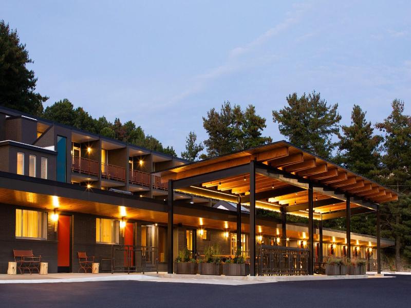 Rhode S Motor Lodge