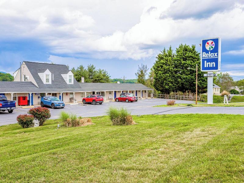 Relax Inn By Oyo Natural Bridge I 81