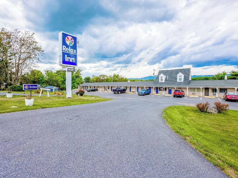 Relax Inn By Oyo Natural Bridge I 81