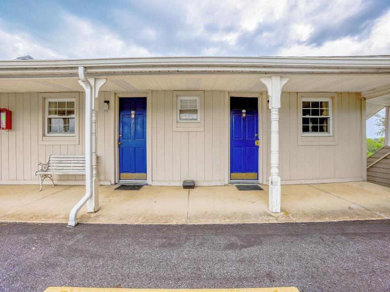 Relax Inn By Oyo Natural Bridge I 81