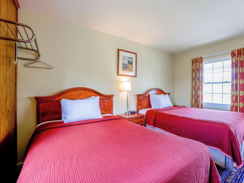 Relax Inn By Oyo Natural Bridge I 81 — photo 16