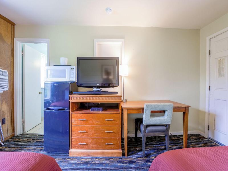 Relax Inn By Oyo Natural Bridge I 81 — photo 12