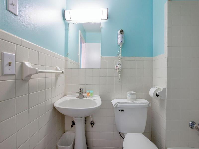 Relax Inn By Oyo Natural Bridge I 81 — photo 39