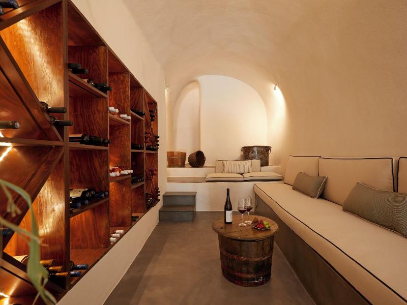 Arxegono Cave Houses Santorini