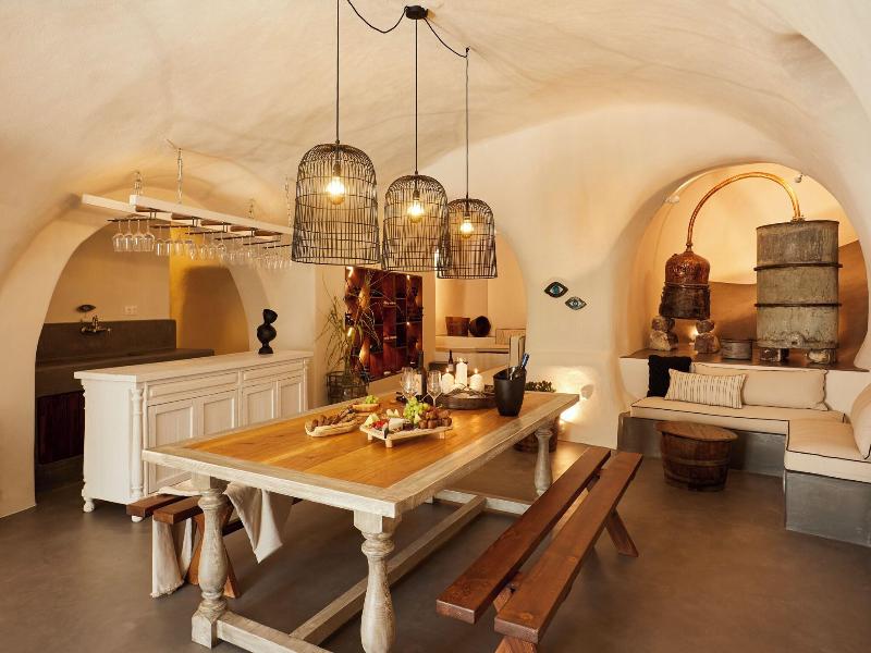 Arxegono Cave Houses Santorini