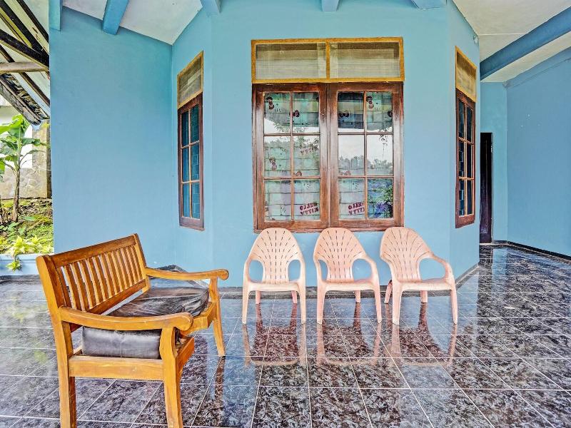 Spot On 92388 Villa Segi Delapan image