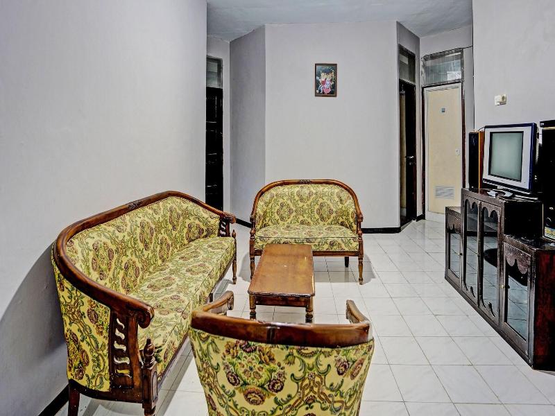 Spot On 92388 Villa Segi Delapan image