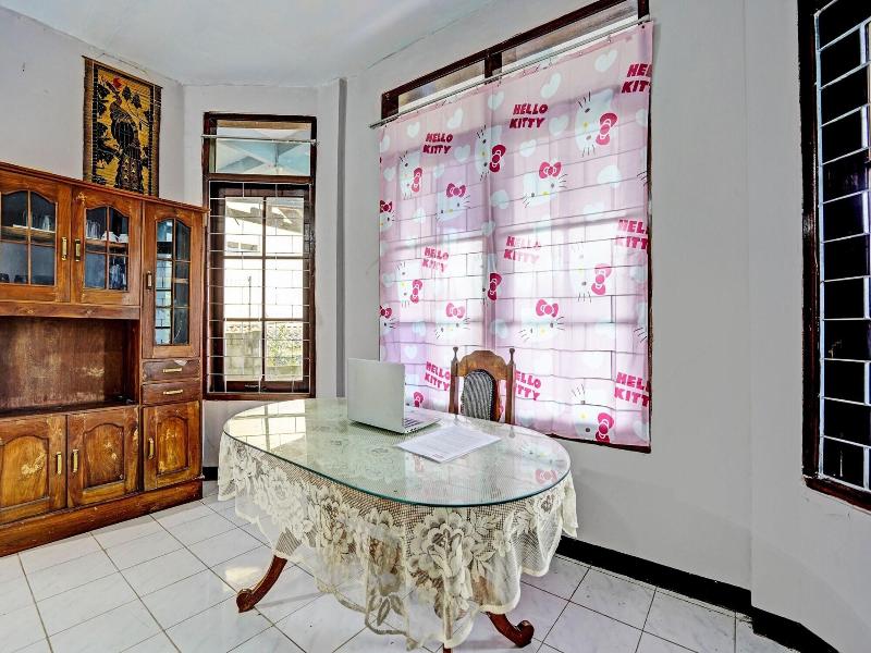 Spot On 92388 Villa Segi Delapan image