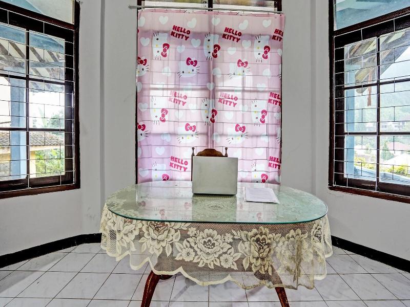 Spot On 92388 Villa Segi Delapan image
