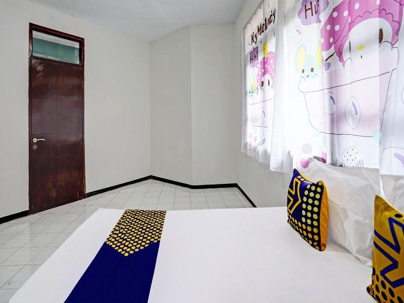 Spot On 92388 Villa Segi Delapan image