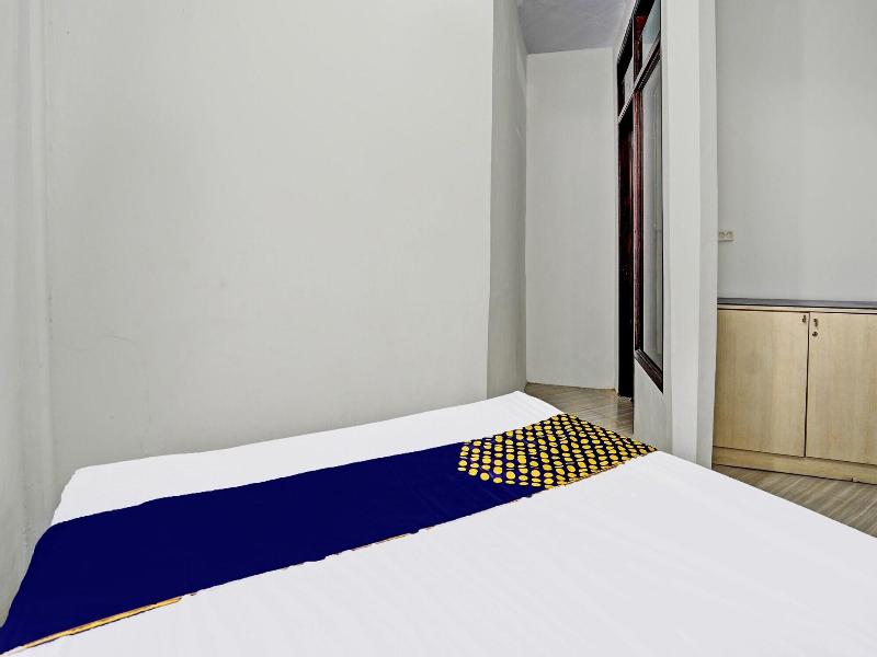 Spot On 92388 Villa Segi Delapan image