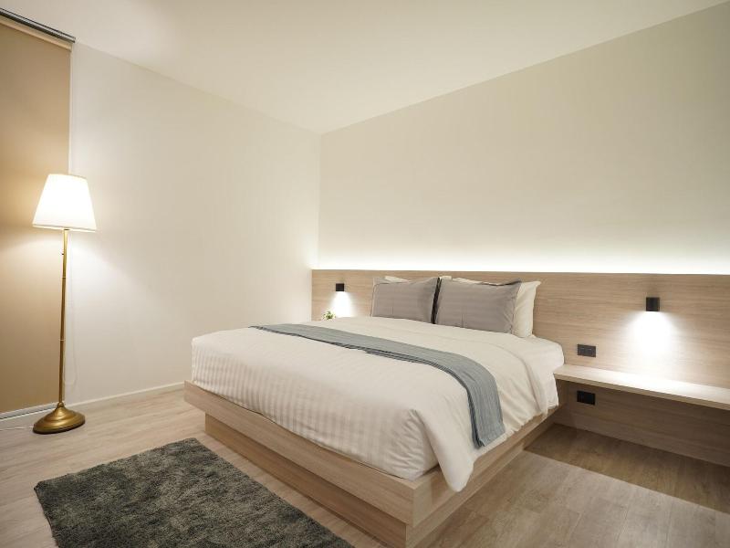 E11 Hotel Bts Punnawithi image