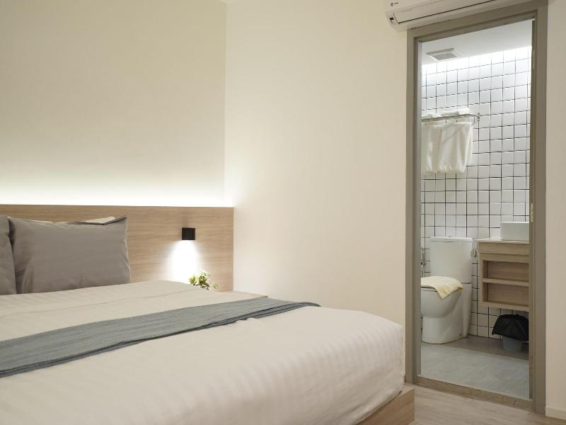 E11 Hotel Bts Punnawithi image
