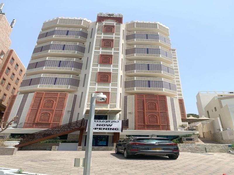 Oyo 153 Qurum Heights Hotel image