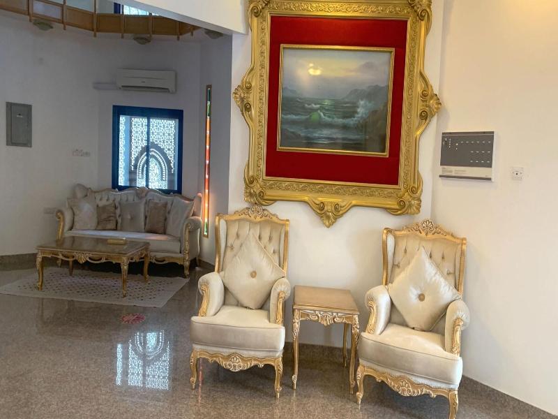 Oyo 153 Qurum Heights Hotel image