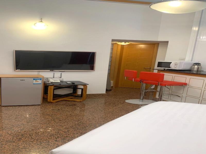 Oyo 153 Qurum Heights Hotel — view