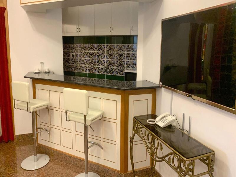 Oyo 153 Qurum Heights Hotel image