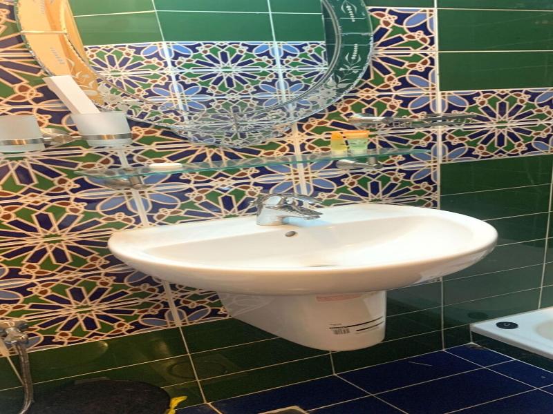 Oyo 153 Qurum Heights Hotel image