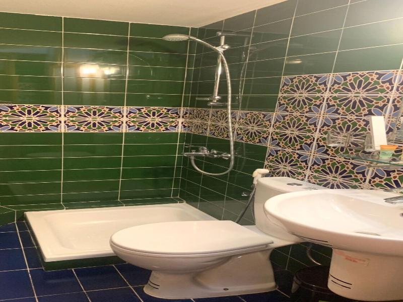 Oyo 153 Qurum Heights Hotel image