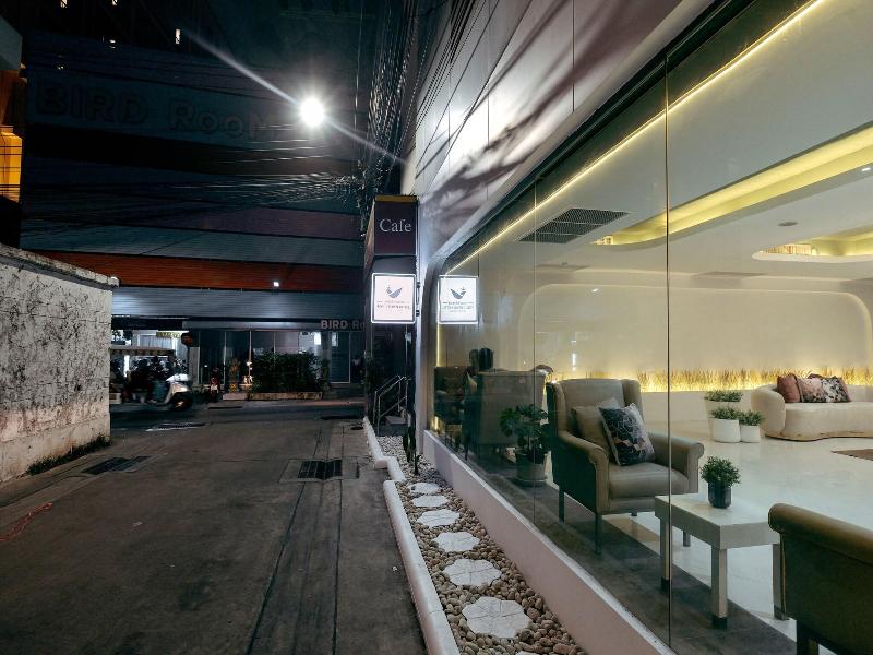 Tori Crown Hotel image