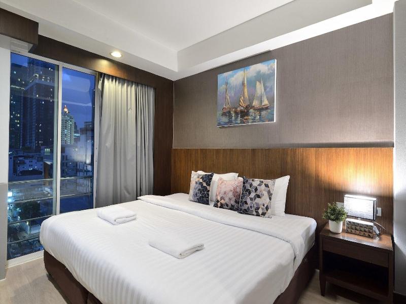 Tori Crown Hotel image