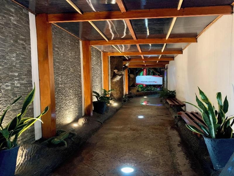 Poshtel Arenal image