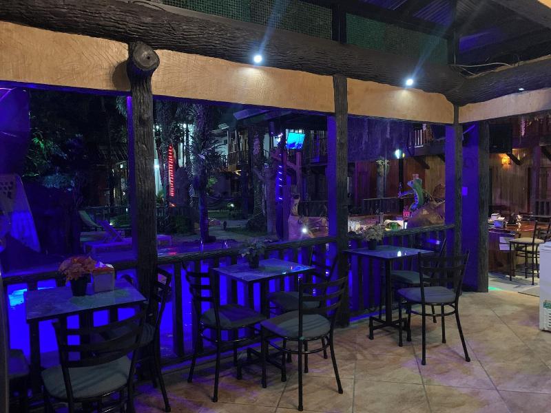 Poshtel Arenal image