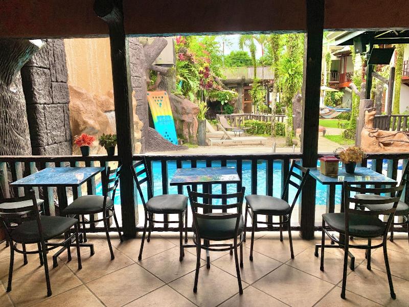 Poshtel Arenal image