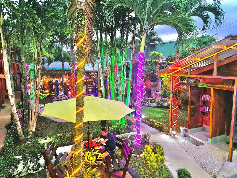 Poshtel Arenal image