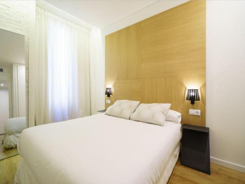 Valencia Luxury Boutique Redonda image