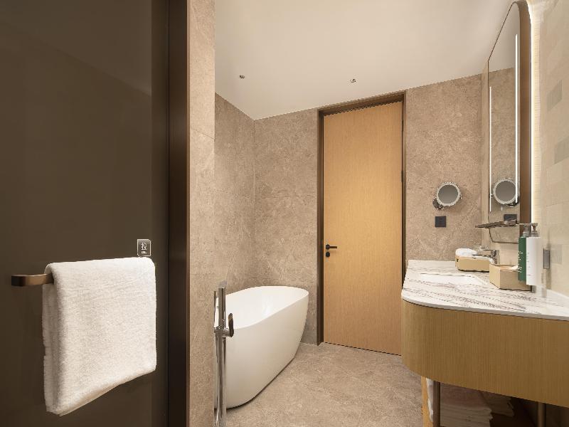 Hilton Garden Inn Hangzhou Fuyang Fuchun image