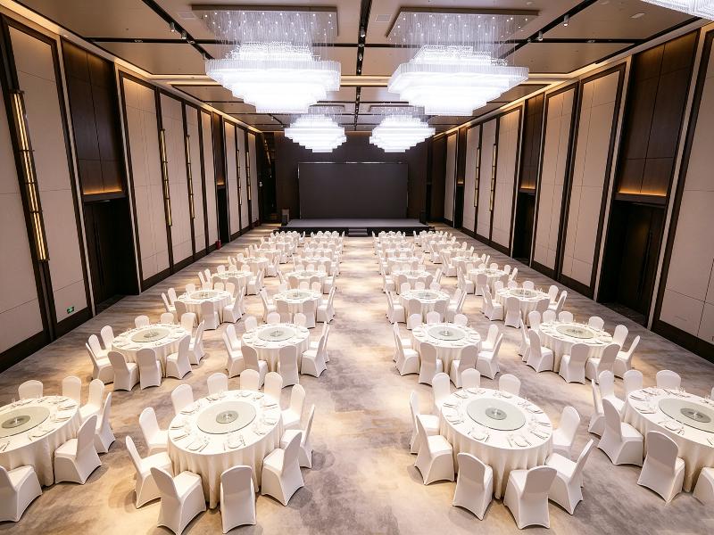 Xian Fengdong Grand Skylight Hotel