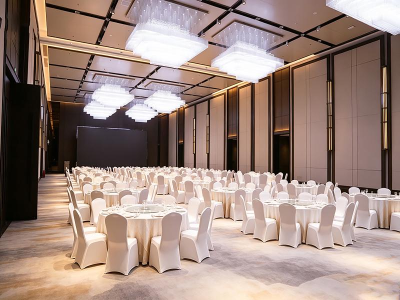 Xian Fengdong Grand Skylight Hotel