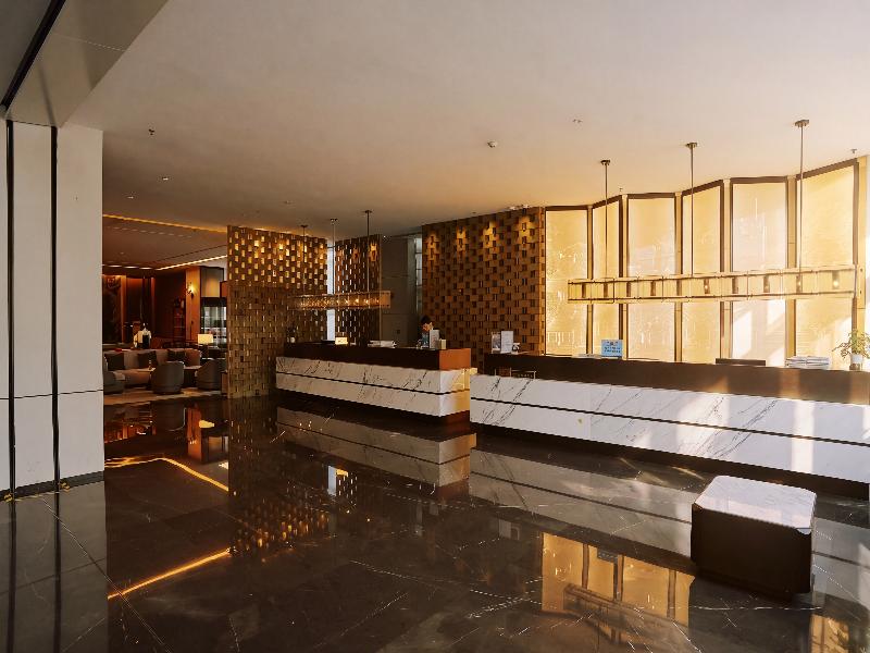 Xian Fengdong Grand Skylight Hotel