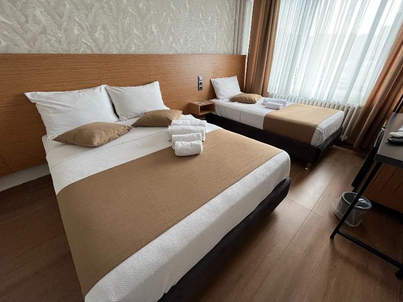 Hotel Gazi̇ image