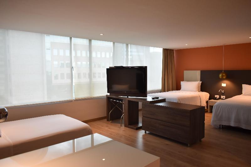 Holiday Inn Express & Suites Medellin photo 23