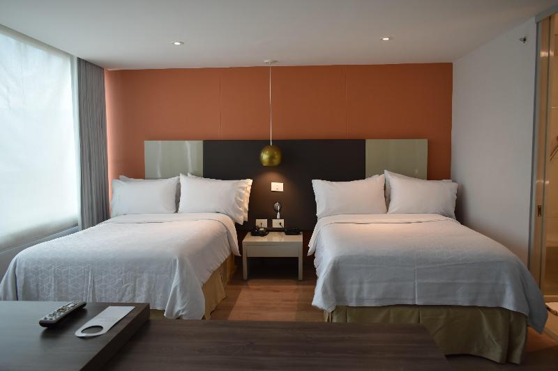 Holiday Inn Express & Suites Medellin photo 24