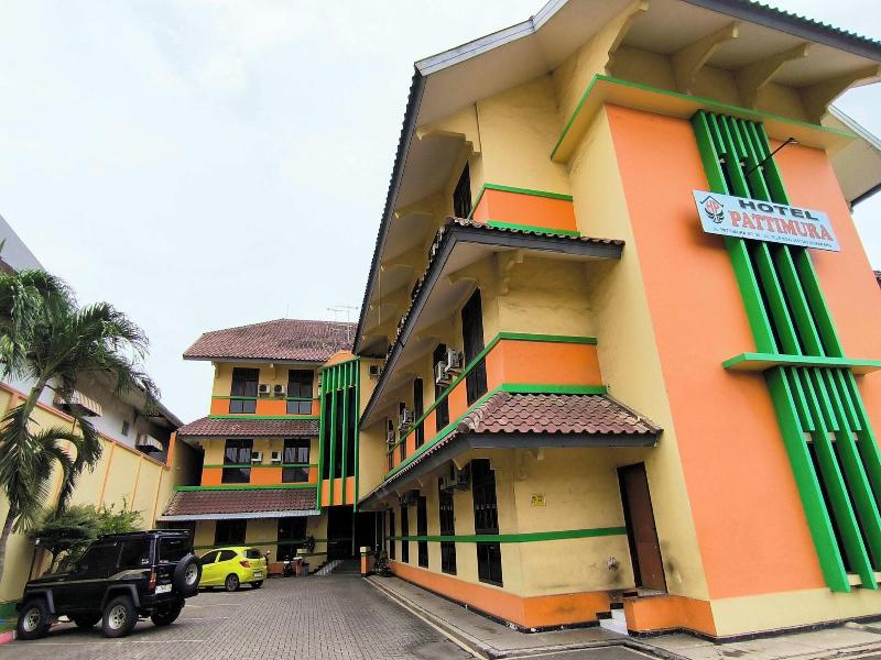 Hotel Pattimura Powered By Cocotel