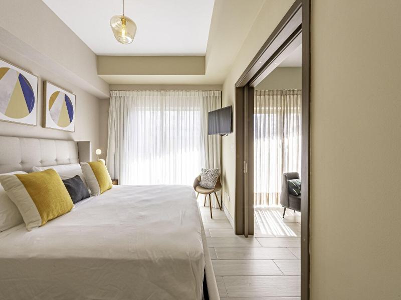 Brickell Apart Hotel image