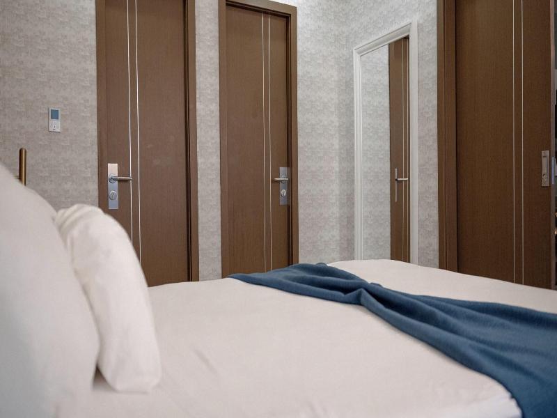 Brickell Apart Hotel image