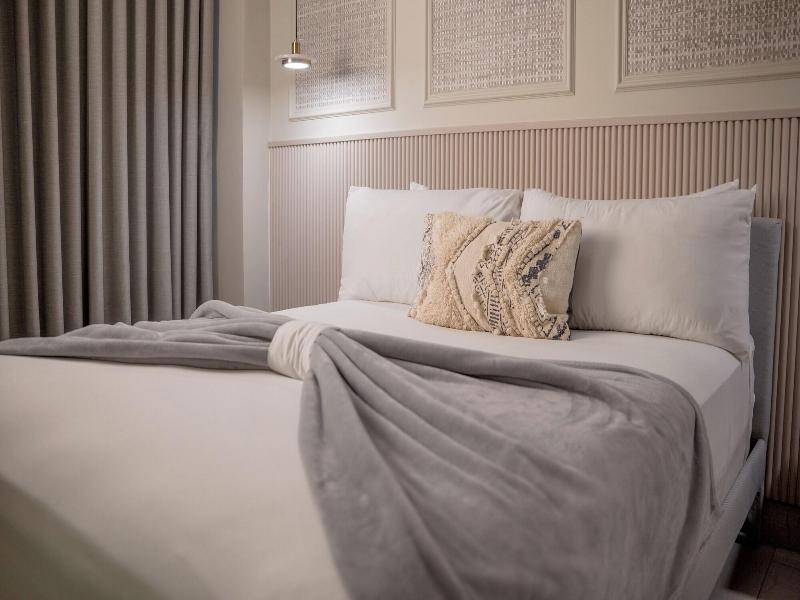 Brickell Apart Hotel image