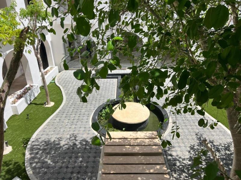 Hotel Serenata Santa Lucia, Mérida image