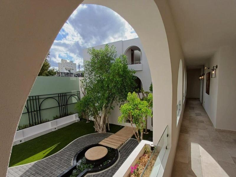 Hotel Serenata Santa Lucia, Mérida image