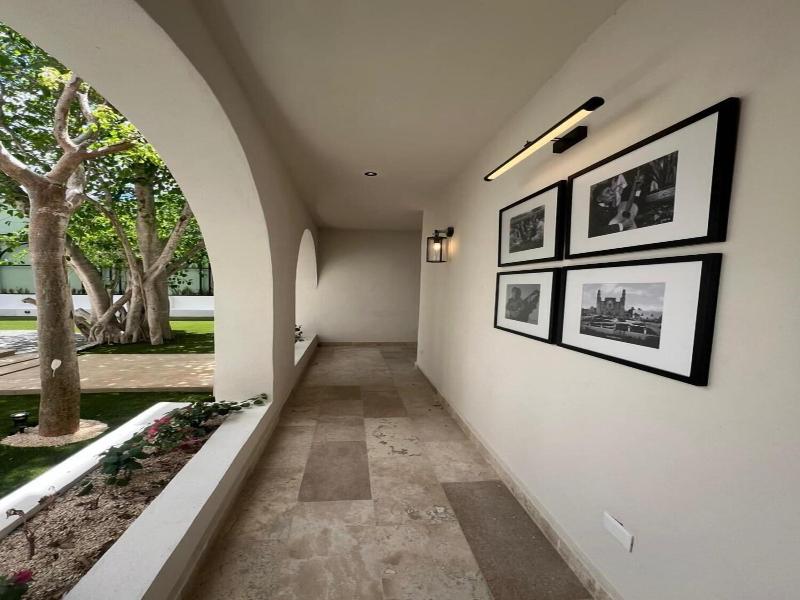 Hotel Serenata Santa Lucia, Mérida image