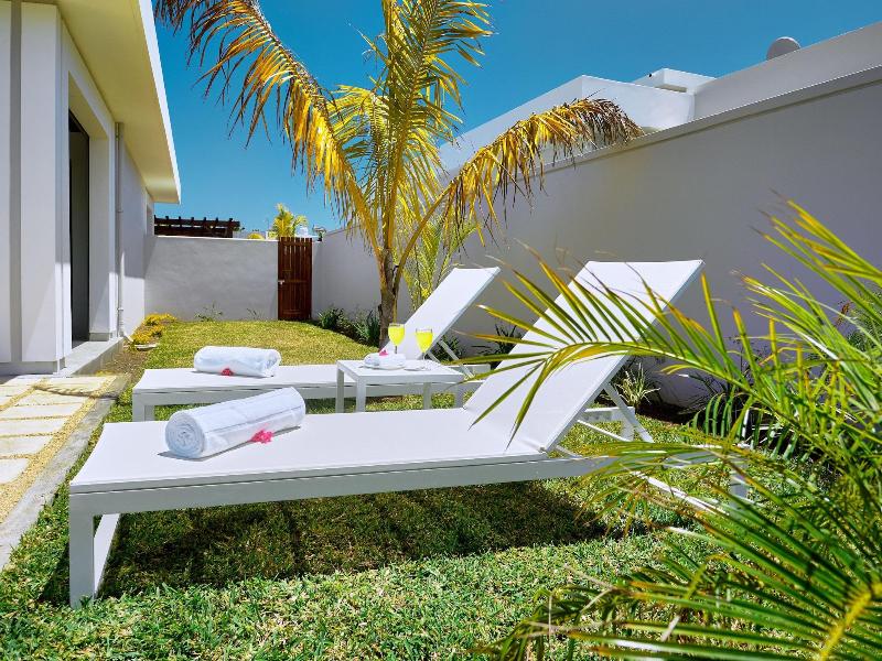Corail Bleu Private Pool & Garden Villas With Lov image