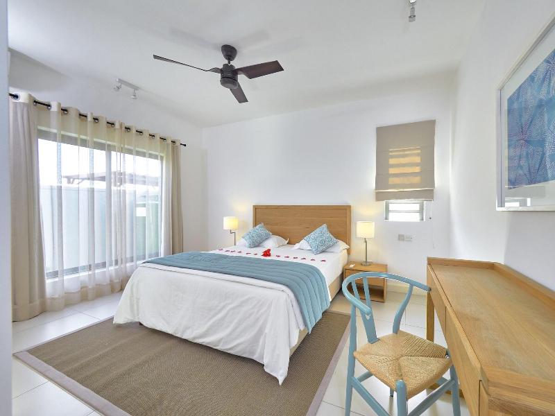 Corail Bleu Private Pool & Garden Villas With Lov image