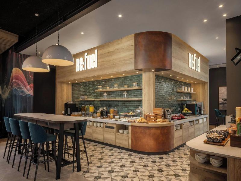 Aloft By Marriott Belfast Titanic Quarter image