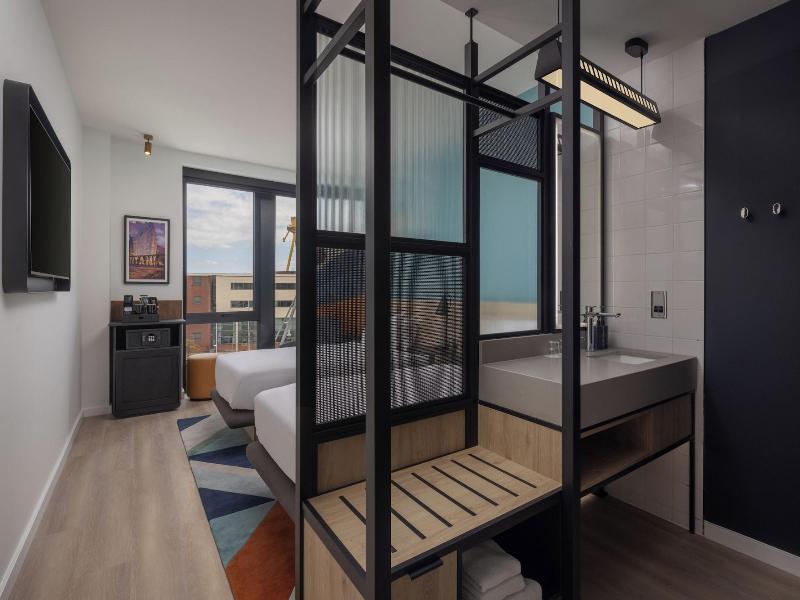 Aloft By Marriott Belfast Titanic Quarter image