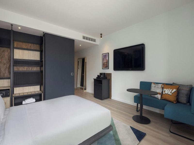 Aloft By Marriott Belfast Titanic Quarter image