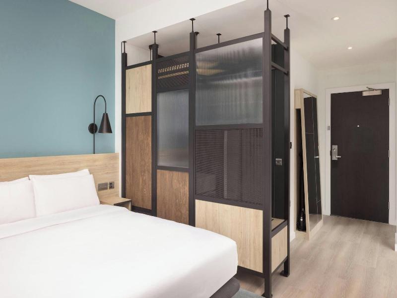 Aloft By Marriott Belfast Titanic Quarter image